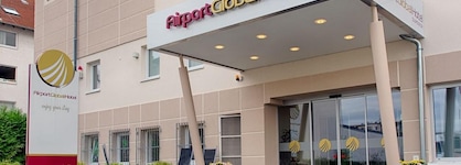 Airport Global Hotel, Olive Inn