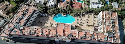 Apartamentos Guadalpin Boutique