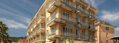 B&B Hotel Diano Marina Palace