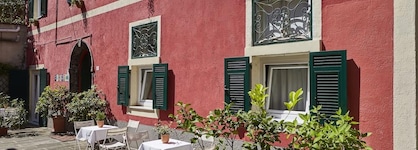 Novecento Boutique Hotel