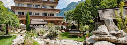 Chalet - Hôtel Hermitage, The Originals Relais