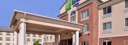 Holiday Inn Express Hotel & Suites Emporia Northwest By Ihg