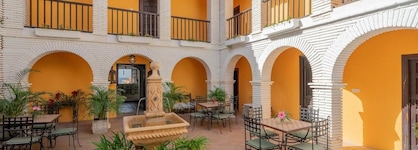 La Tartana Hotel Boutique