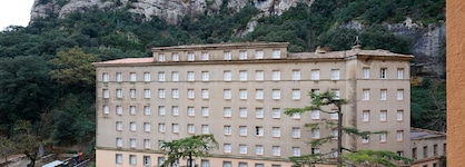 Apartamentos Montserrat Abat Marcet