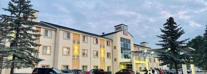 Motel 6 Red Deer