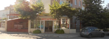 Sunny Holiday Apartments