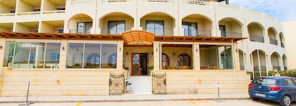 Anita Beach Hotel - Adults Only