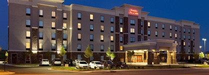 Hampton Inn & Suites Roanoke Airport