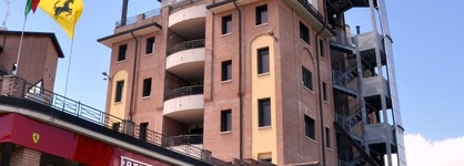 Planet Hotel