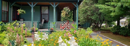 The Primrose