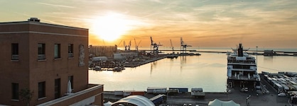 Seeport Hotel