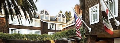 The Stanford Park Hotel