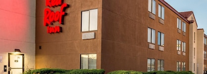 Red Roof Inn Phoenix North – Deer Valley Bell Rd