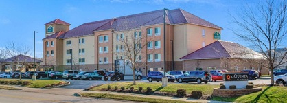 La Quinta Inn & Suites By Wyndham Indianapolis Airport West