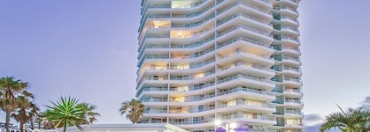 19Th Avenue On The Beach