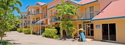 At Beach Court Holiday Villas