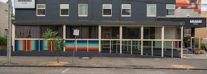 Miami Hotel Melbourne