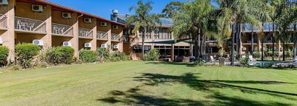 Charbonnier Motor Inn
