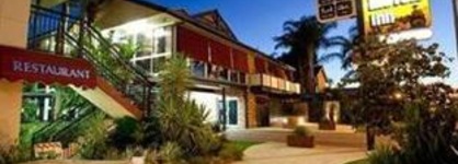 Cattleman's Country Motor Inn & Serviced Apartments