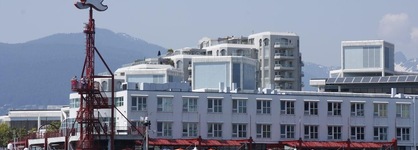 Lonsdale Quay Hotel