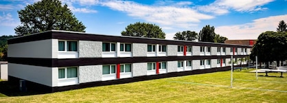 Ibis 3 Lacs Neuchatel Hotel