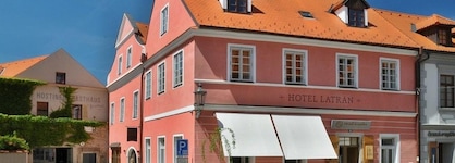 Hotel Latrán