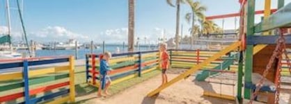 Bannister Hotel & Yacht Club