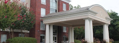 Holiday Inn Express & Suites Starkville, An Ihg Hotel