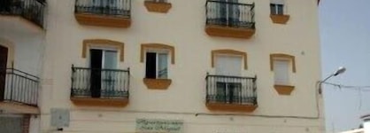Apartamentos Turísticos Manuel Martín