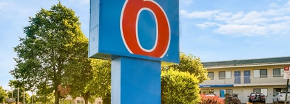 Motel 6 Kansas City Southwest - Lenexa