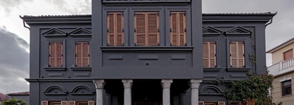 Life Gallery Hotel