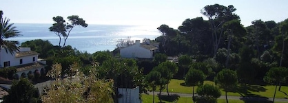 Zhimbad B&B By The Sea