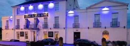 Grand St Leger Hotel