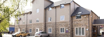 Premier Inn Huddersfield Central