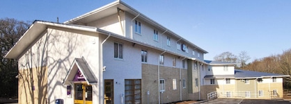 Premier Inn Christchurch Highcliffe