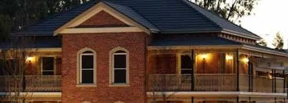 Carlyle Suites & Apartments