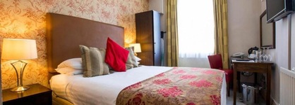 The Sun Hotel & Bar