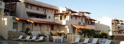 Creta Suites