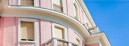 Starlight Luxury Rooms