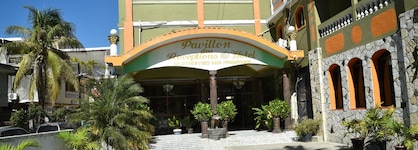 Pavillon Des Receptions & Hotel