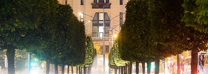 Karoly Corner Residences