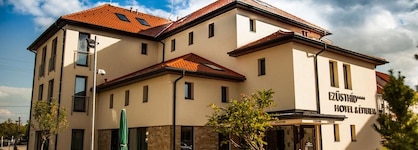 Ezüsthíd Hotel