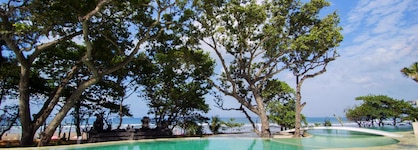 Double-Six Luxury Hotel