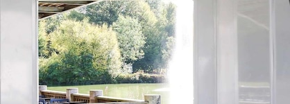Ibis Bourg Jasseron Teyssonge
