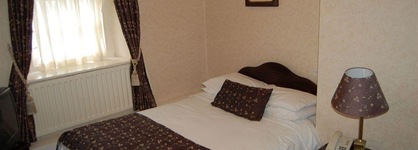 Dooly's Hotel