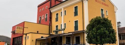 Hotel Blue Ribbon