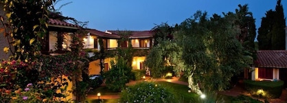 Nora Club Hotel