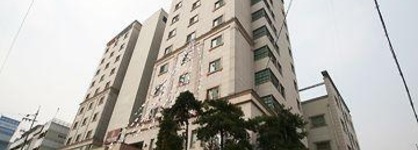 Hotel River