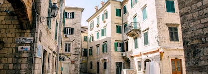 D & Sons Apartments