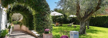 Vialeromadodici Rooms & Apartments